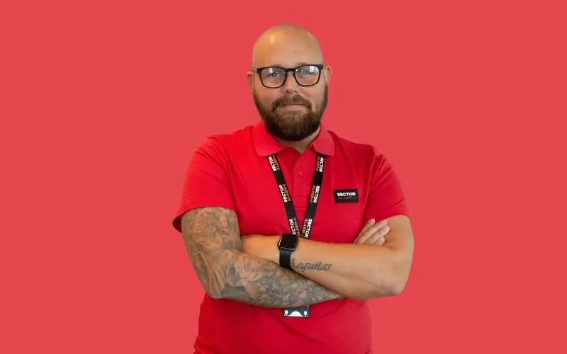Johan gick från väktare till Regional Driftchef
