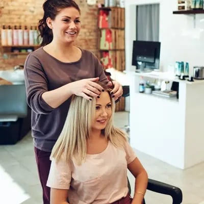 Hälytyskeskuksemme reagoi hälytystilanteeseen sekunneissa Hälytyskeskuksemme reagoi hälytystilanteeseen sekunneissa