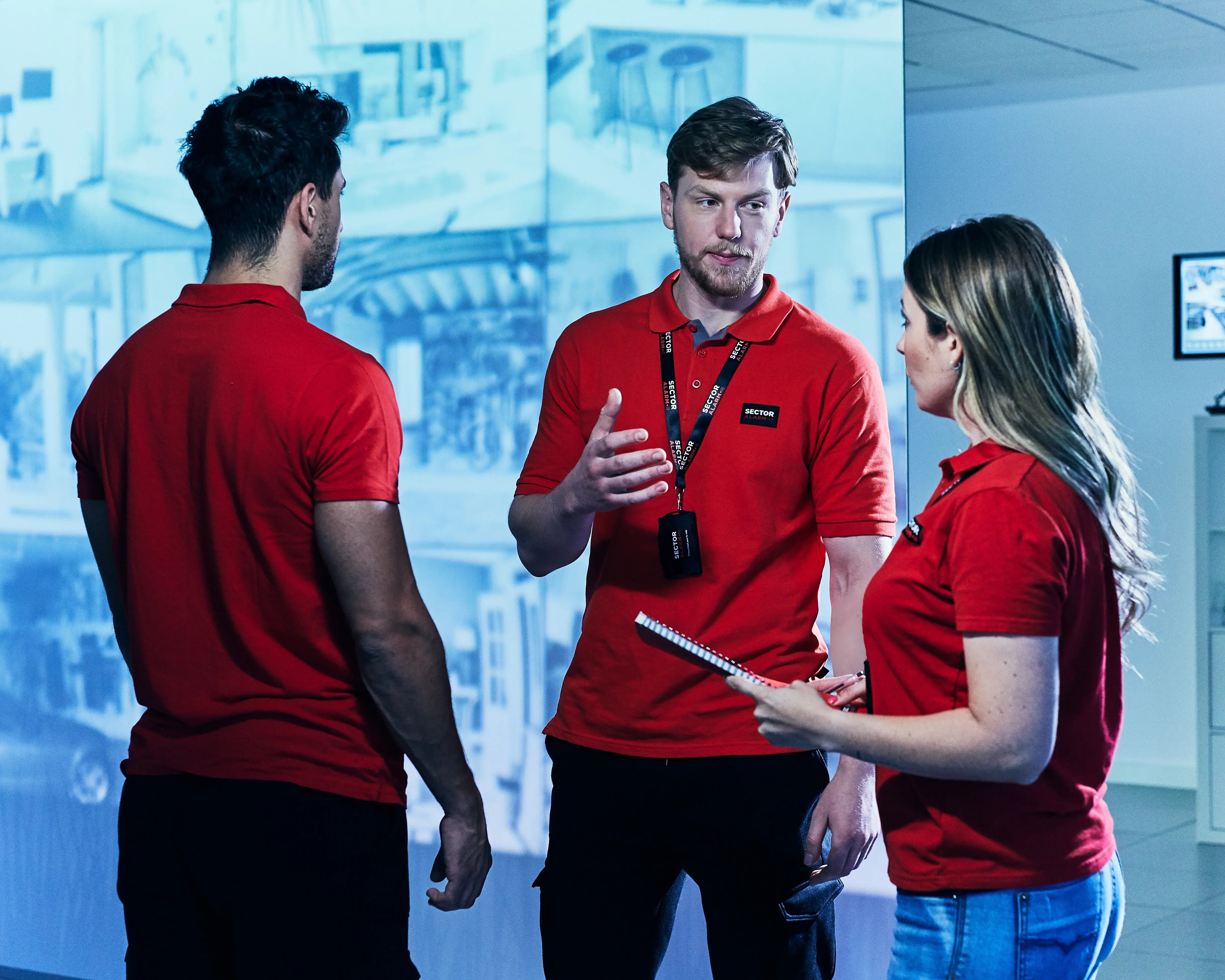 arc_tshirt-rouge_equipe_sector-alarm