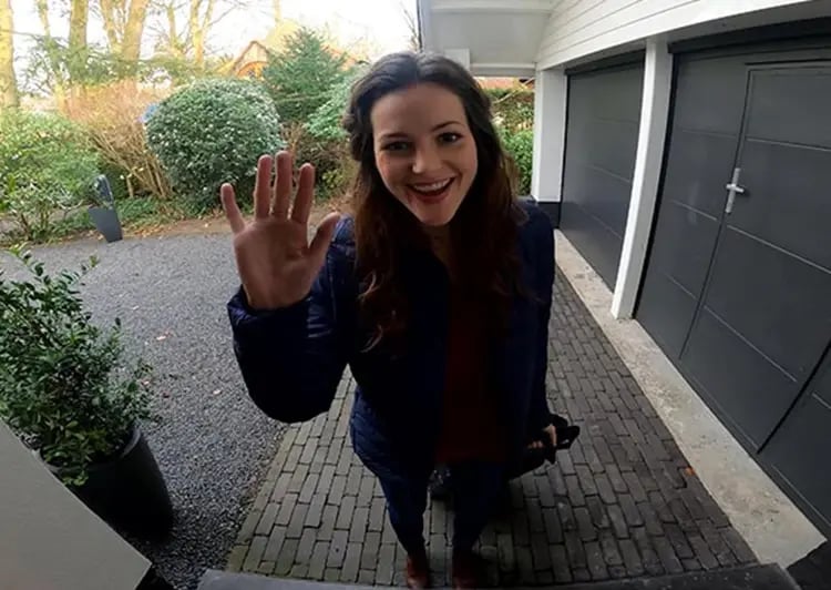 square-video-hd-doorbell-camera-view