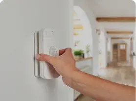 Usos de la unidad de voz del sistema de alarma